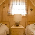 Smrekowa Osada Сasa de vacaciones Jarosławiec
